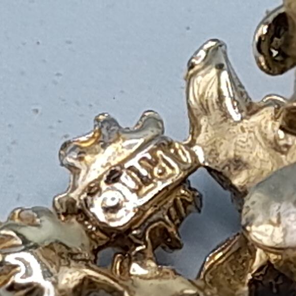 Vintage Arthur Pepper ART Pink Rhinestone Clip Earrings, Aurora Borealis, 1 1/8" - Picture 9 of 10